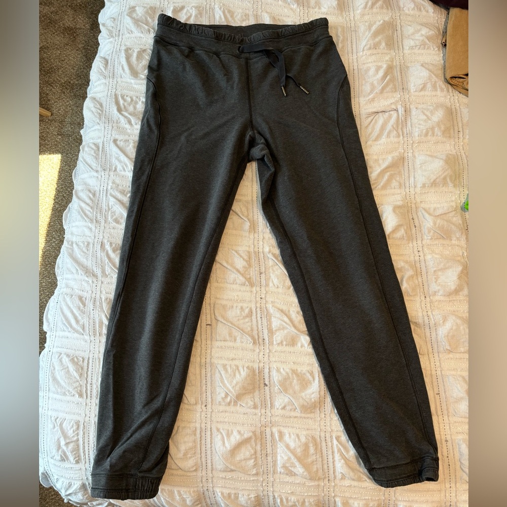Lululemon Grey Women’s Sweatpants, size 4